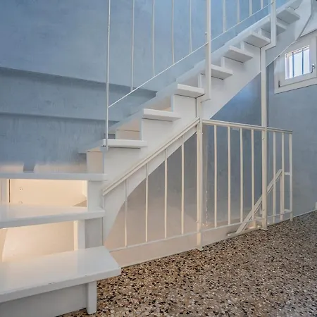 Dimora Sant'andrea Canal View Venecia