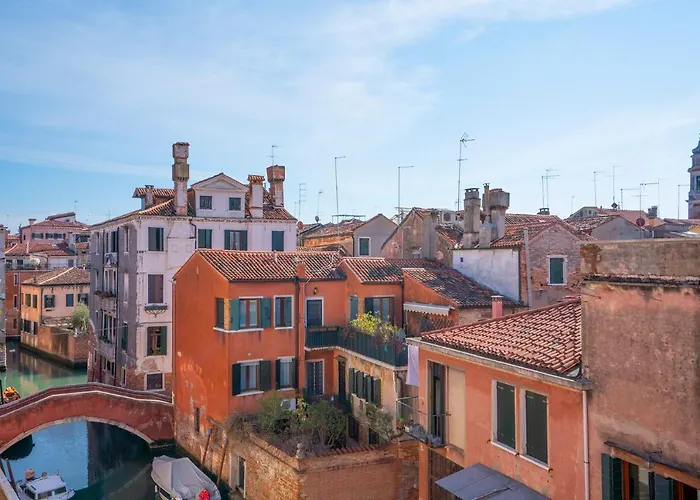 Casa Con Vista Canale شقة *