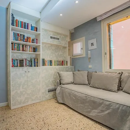 Casa Con Vista Canale شقة *